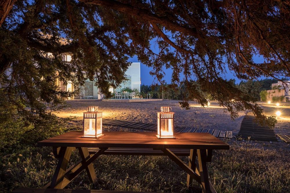Cedar Bay Beachside Villas 팔라이오코라 외부 사진