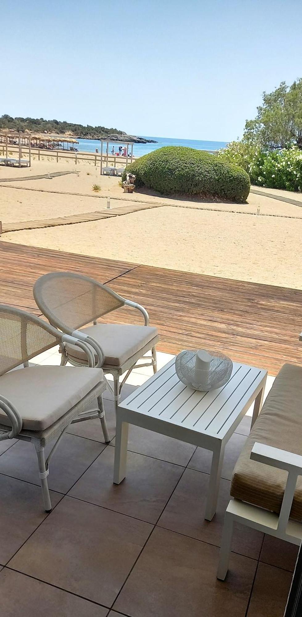Cedar Bay Beachside Villas 팔라이오코라 외부 사진